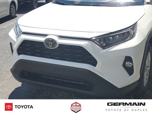 Used 2019 Toyota RAV4 XLE w/ Convenience Package FWD image 14