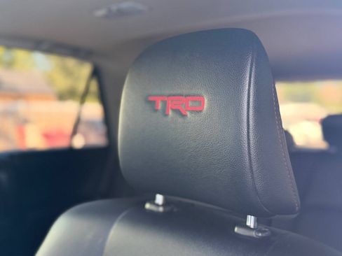 Used 2022 Toyota 4Runner TRD Off-Road Premium AWD/4WD image 19