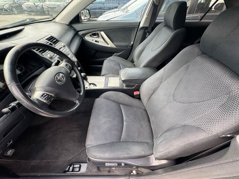 Used 2010 Toyota Camry FWD image 12