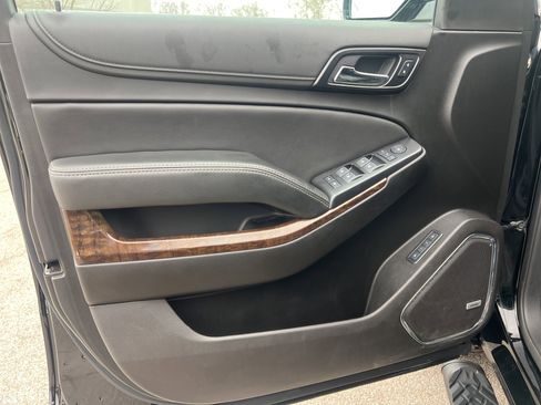 Used 2020 Chevrolet Tahoe LT w/ Luxury Package image 10