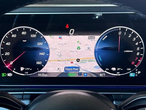 Used 2024 Mercedes-Benz GLE 450e 4MATIC image 18