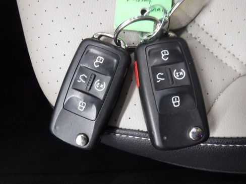 Used 2020 Volkswagen Passat 2.0T R-Line image 43