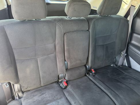 Used 2015 Nissan Murano S w/ Navigation Package image 17