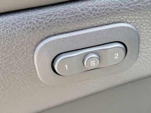 Used 2020 Jeep Grand Cherokee High Altitude AWD/4WD image 22