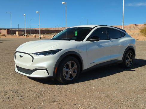 Used 2023 Ford Mustang Mach-E Select image 7