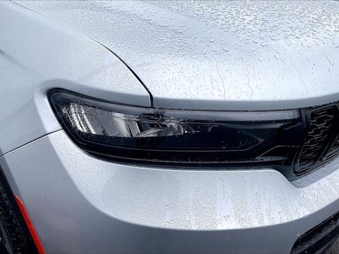 Used 2024 Jeep Grand Cherokee L Laredo image 25