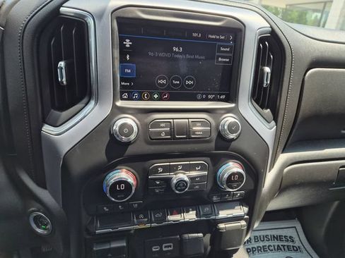 Used 2021 GMC Sierra 1500 SLT w/ SLT Convenience Package AWD/4WD image 16