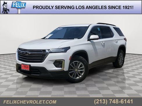 Used 2023 Chevrolet Traverse LT FWD image 1