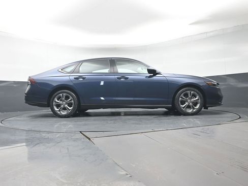 Used 2024 Honda Accord EX image 31