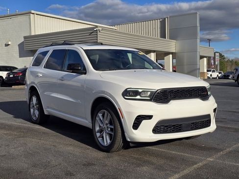 Used 2024 Dodge Durango GT image 4