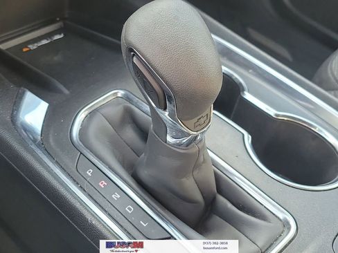 Used 2023 Chevrolet Traverse LT FWD image 29