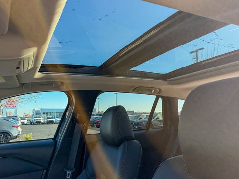 Used 2025 MAZDA CX-50 AWD 2.5 S w/ Premium Package image 19