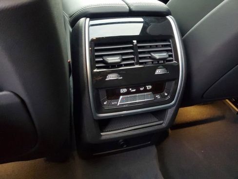 Used 2025 BMW X6 M60i w/ Executive Package image 17