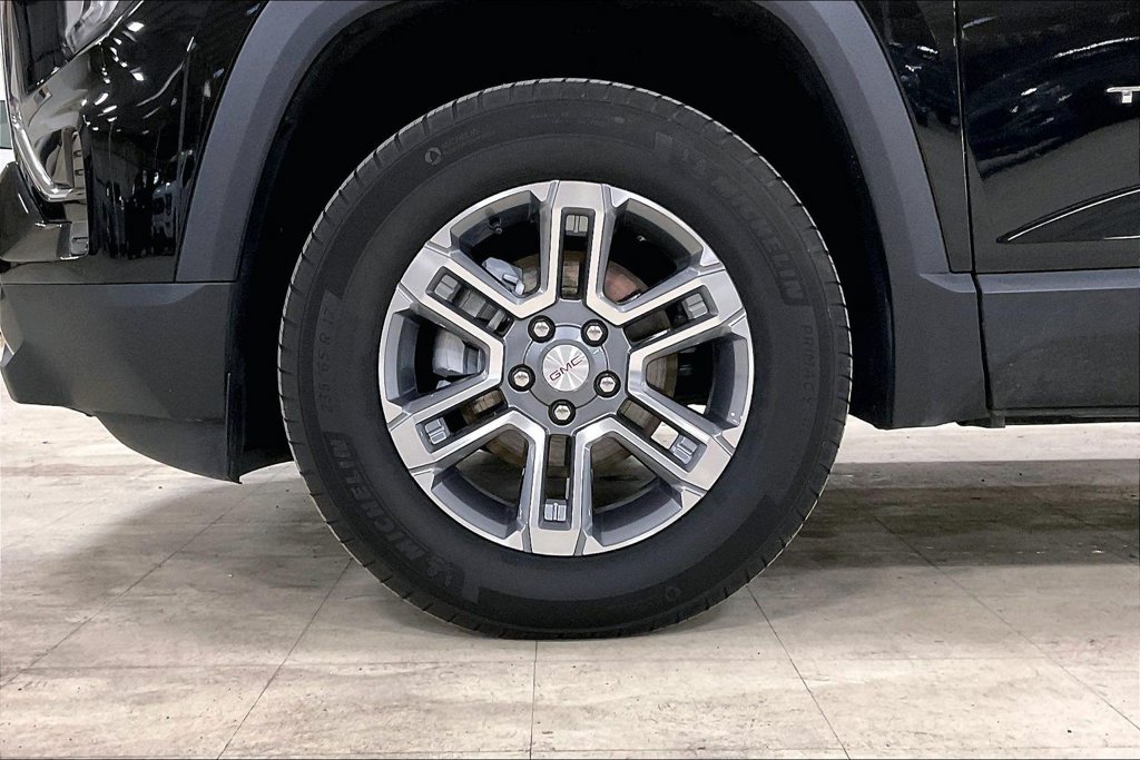 Used 2025 GMC Terrain Elevation AWD/4WD image 9