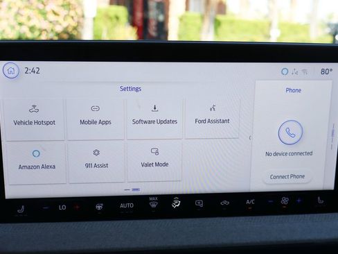 Used 2025 Ford Maverick XLT w/ Equipment Group 301A image 31