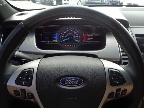 Used 2013 Ford Taurus SHO AWD/4WD image 33