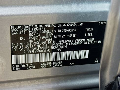 Certified 2021 Toyota RAV4 XSE w/ XSE Grade Weather Package AWD/4WD image 31