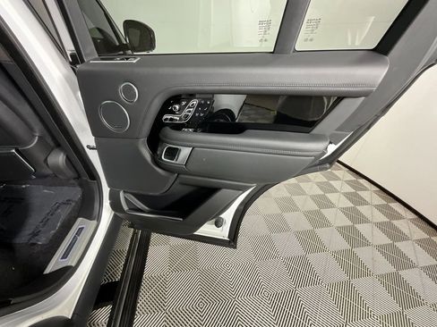 Used 2023 Lincoln Nautilus Standard image 9