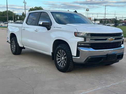 Used 2020 Chevrolet Silverado 1500 LT w/ All-Star Edition RWD image 3
