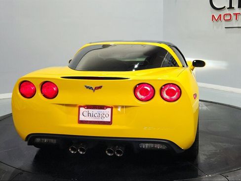 Used 2006 Chevrolet Corvette Coupe w/ Preferred Equipment Group RWD image 21