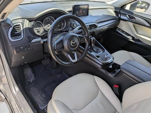 Used 2017 MAZDA CX-9 Touring AWD/4WD image 10