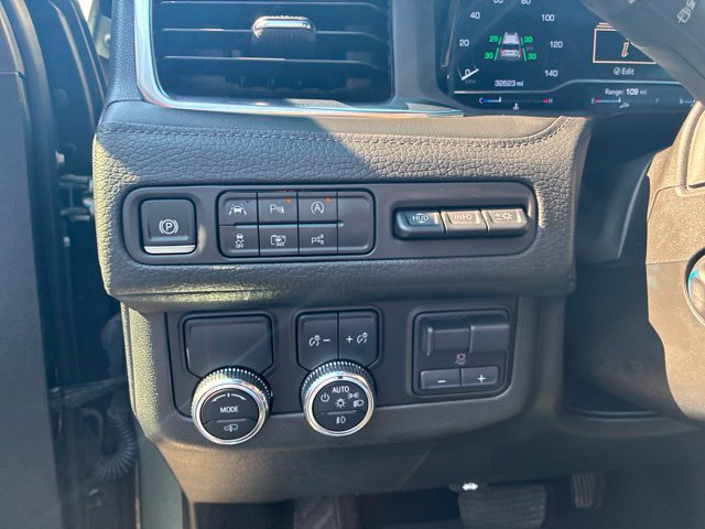 Used 2024 GMC Yukon Denali w/ Advanced Technology Package RWD image 22