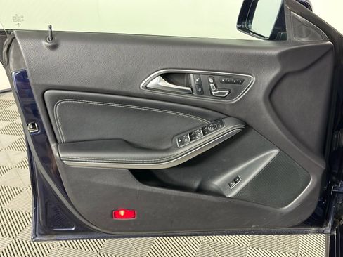 Used 2019 Mercedes-Benz CLA 250 image 31