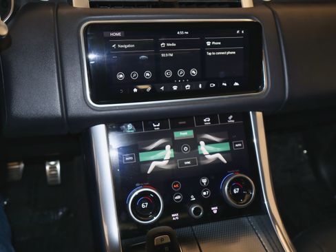 Used 2020 Land Rover Range Rover Sport HST image 31