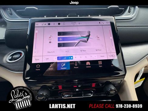 New 2025 Jeep Grand Cherokee Limited image 13