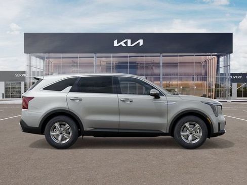 New 2026 Kia Sorento LX FWD image 7