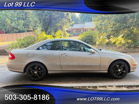 Used 2005 Mercedes-Benz CLK 320 Coupe image 6