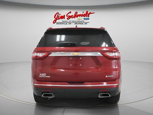 Used 2018 Chevrolet Traverse Premier w/ Driver Confidence II Package FWD image 5