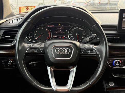 Used 2019 Audi Q5 2.0T Premium w/ Convenience Package AWD/4WD image 26