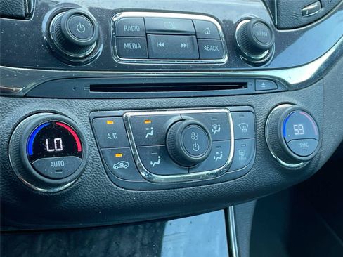 Used 2014 Chevrolet Impala LT w/ Premium Seating Package FWD image 16