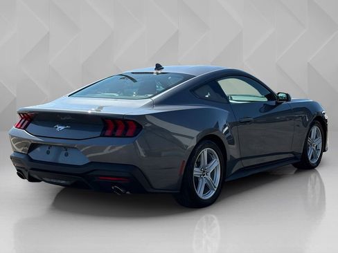 Used 2026 Ford Mustang Premium RWD image 5