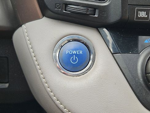 Used 2016 Toyota RAV4 Limited w/ Advanced Technology Package AWD/4WD image 18