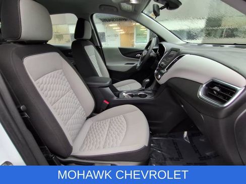 Used 2021 Chevrolet Equinox LS AWD/4WD image 28