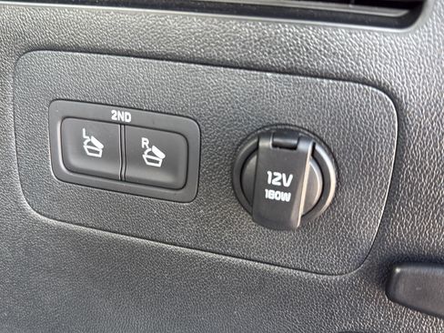 Used 2025 Kia Sorento SX Prestige AWD/4WD image 21