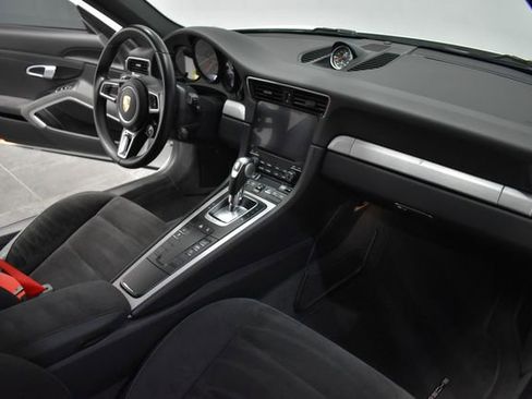 Used 2017 Porsche 911 Carrera GTS image 15