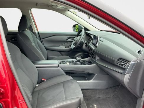 Used 2024 Nissan Rogue S AWD/4WD image 16
