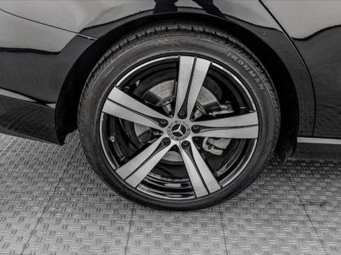 Used 2025 Mercedes-Benz C 300 Sedan image 38