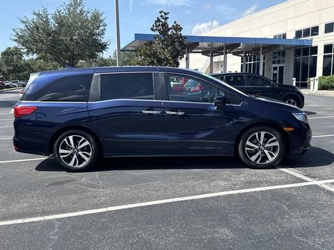Certified 2023 Honda Odyssey Touring image 3