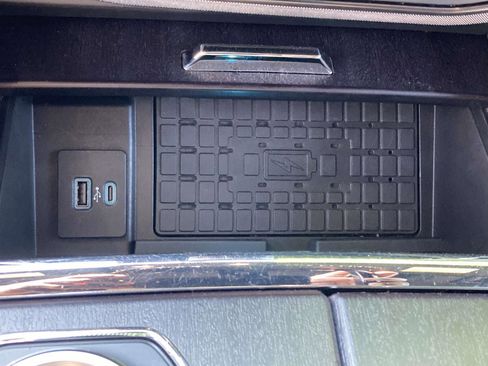 Used 2022 Ford Expedition Platinum RWD image 30