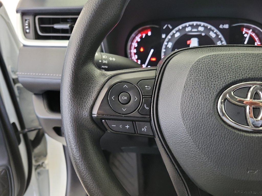 Used 2024 Toyota RAV4 XLE AWD/4WD image 22
