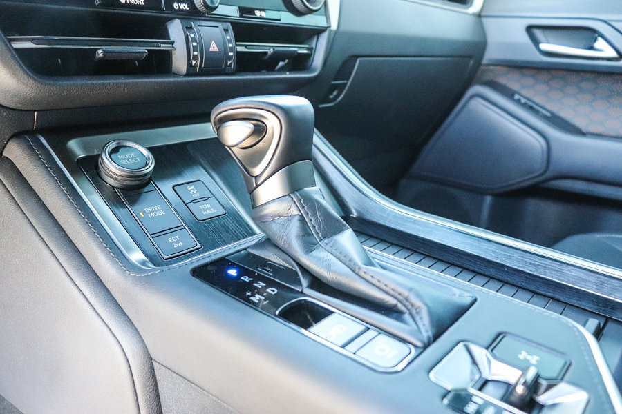 Used 2025 Lexus GX 550 w/ Accessory Package (2T) AWD/4WD image 27