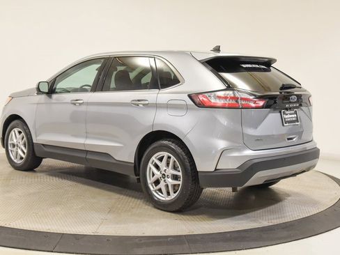 Used 2024 Ford Edge SEL image 11
