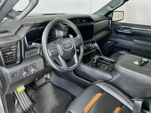 Used 2025 GMC Sierra 1500 AT4 w/ AT4 Premium Package AWD/4WD image 30