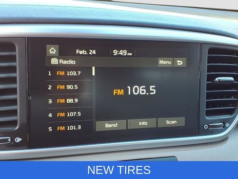 Used 2022 Kia Sportage LX w/ LX FWD Value Edition Package image 18