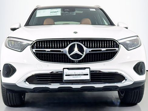 New 2026 Mercedes-Benz GLC 300 image 2