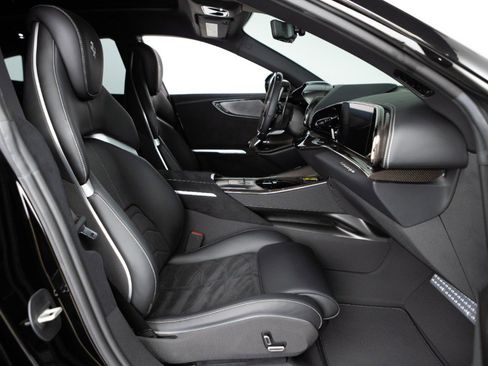 Used 2025 Ferrari Purosangue image 60